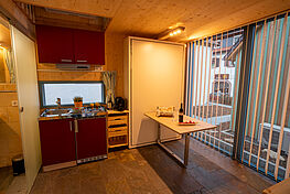 Wohnküche in den Tiny Houses in Altleiningen
